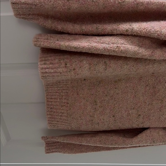 LOFT Soft Pink Crew Neck Sweater - Picture 5 of 9